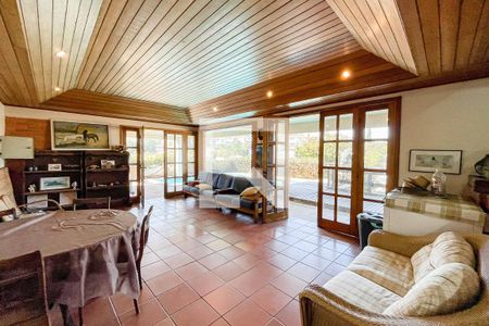 Casa à venda com 500m², 4 quartos e 5 vagasÁrea comum