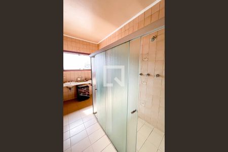 Casa à venda com 500m², 4 quartos e 5 vagasBanheiro 3