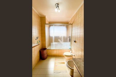 Casa à venda com 500m², 4 quartos e 5 vagasBanheiro 1