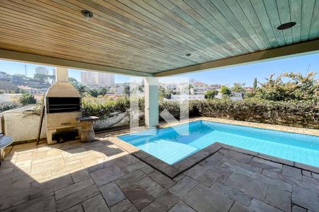 Casa à venda com 500m², 4 quartos e 5 vagasÁrea comum