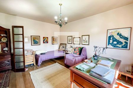 Casa à venda com 500m², 4 quartos e 5 vagasQuarto 1