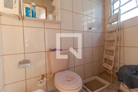 Casa à venda com 319m², 4 quartos e 3 vagas Casa à venda com 319m², 4 quartos e 3 vagasBanheiro 02