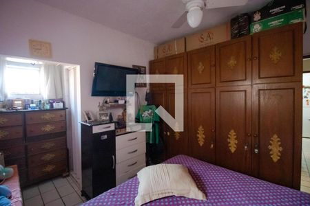 Casa à venda com 319m², 4 quartos e 3 vagas Casa à venda com 319m², 4 quartos e 3 vagasSuíte