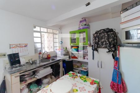 Casa à venda com 319m², 4 quartos e 3 vagas Casa à venda com 319m², 4 quartos e 3 vagasCozinha Externa