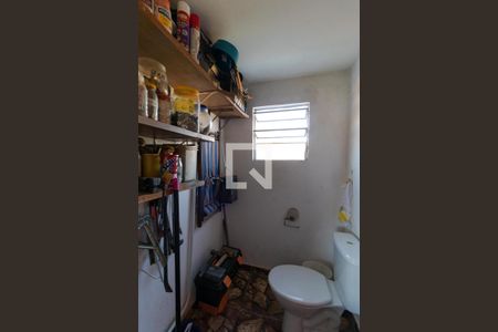 Casa à venda com 319m², 4 quartos e 3 vagas Casa à venda com 319m², 4 quartos e 3 vagasLavabo Externo