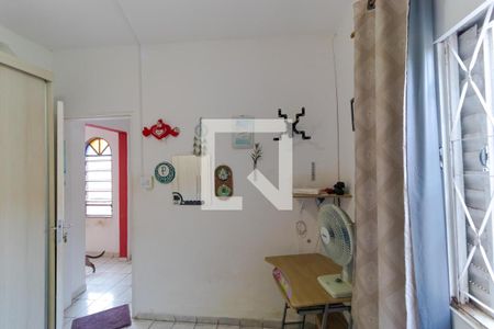 Casa à venda com 319m², 4 quartos e 3 vagas Casa à venda com 319m², 4 quartos e 3 vagasQuarto 02 da Casa 02