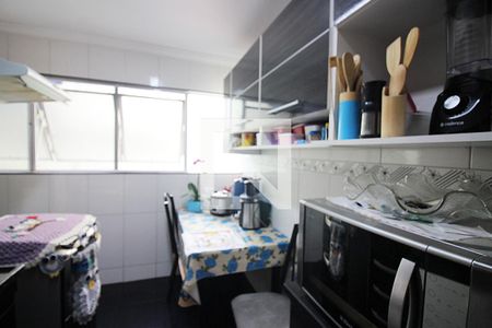 Apartamento à venda com 60m², 2 quartos e 2 vagasCozinha