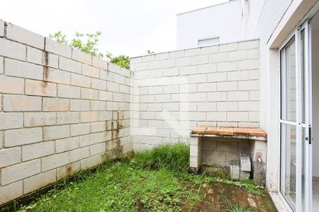Quintal de casa para alugar com 2 quartos, 70m² em Jardim Pioneira, Cotia