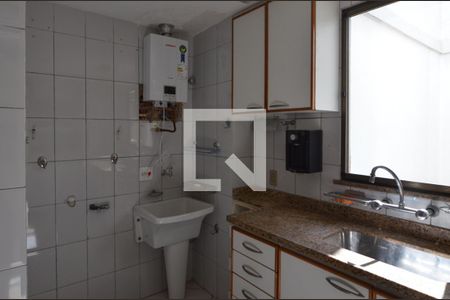 Apartamento à venda com 120m², 2 quartos e 2 vagasÁrea de serviço