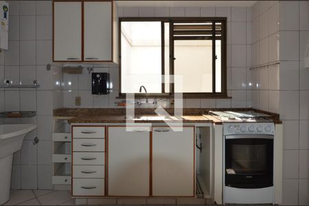 Apartamento à venda com 120m², 2 quartos e 2 vagasCozinha