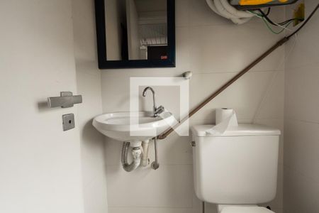 Apartamento à venda com 96m², 2 quartos e 2 vagas Apartamento à venda com 96m², 2 quartos e 2 vagasBanheiro