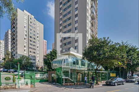 Apartamento à venda com 58m², 2 quartos e 1 vaga Apartamento à venda com 58m², 2 quartos e 1 vagaFachada