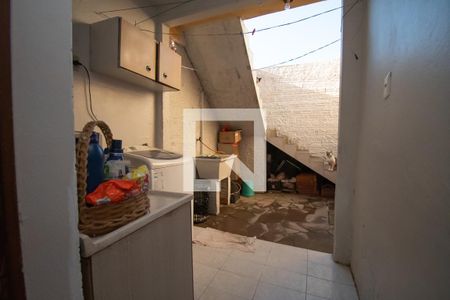 Casa à venda com 320m², 5 quartos e 2 vagas Casa à venda com 320m², 5 quartos e 2 vagasÁrea de Serviço