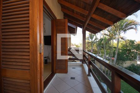 Casa à venda com 320m², 5 quartos e 2 vagas Casa à venda com 320m², 5 quartos e 2 vagasvaranda-quarto 5