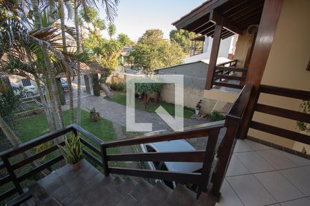 Casa à venda com 320m², 5 quartos e 2 vagas Casa à venda com 320m², 5 quartos e 2 vagasvaranda sala