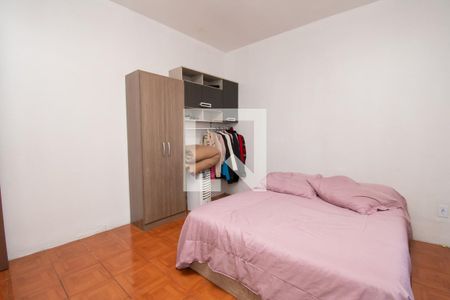Casa à venda com 320m², 5 quartos e 2 vagas Casa à venda com 320m², 5 quartos e 2 vagasquarto 1
