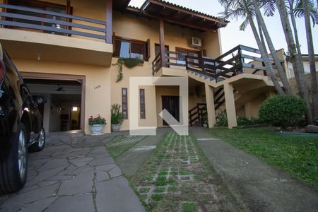 Casa à venda com 320m², 5 quartos e 2 vagas Casa à venda com 320m², 5 quartos e 2 vagasvista de fora