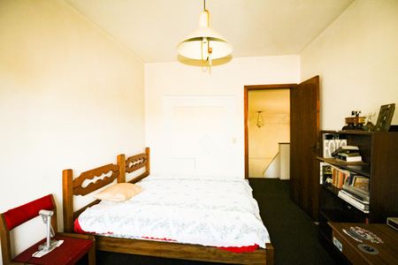 Casa à venda com 570m², 5 quartos e 5 vagas Casa à venda com 570m², 5 quartos e 5 vagasQuarto 3