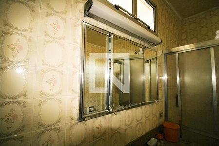 Casa à venda com 570m², 5 quartos e 5 vagas Casa à venda com 570m², 5 quartos e 5 vagasBanheiro 3