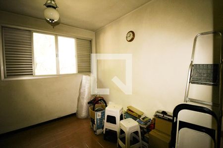 Casa à venda com 570m², 5 quartos e 5 vagas Casa à venda com 570m², 5 quartos e 5 vagasQuarto