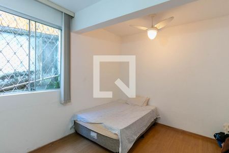 Casa à venda com 567m², 4 quartos e 4 vagasQuarto Suíte