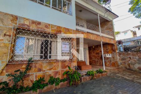 Casa à venda com 567m², 4 quartos e 4 vagasEntrada