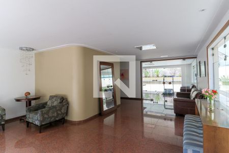 Apartamento à venda com 150m², 4 quartos e 3 vagas Apartamento à venda com 150m², 4 quartos e 3 vagasHall social