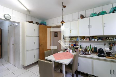 Apartamento à venda com 150m², 4 quartos e 3 vagas Apartamento à venda com 150m², 4 quartos e 3 vagasCozinha