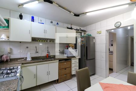 Apartamento à venda com 150m², 4 quartos e 3 vagas Apartamento à venda com 150m², 4 quartos e 3 vagasCozinha