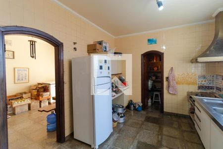 Casa à venda com 660m², 4 quartos e 4 vagas Casa à venda com 660m², 4 quartos e 4 vagasCozinha