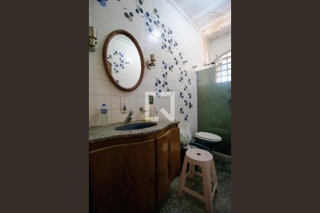 Casa à venda com 660m², 4 quartos e 4 vagas Casa à venda com 660m², 4 quartos e 4 vagasBanheiro da Suíte 1