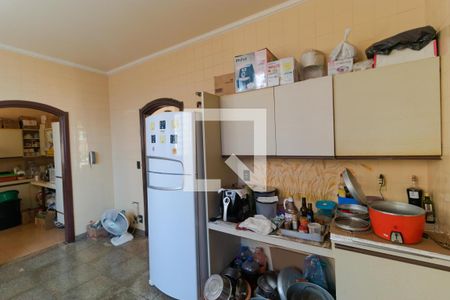 Casa à venda com 660m², 4 quartos e 4 vagas Casa à venda com 660m², 4 quartos e 4 vagasCozinha