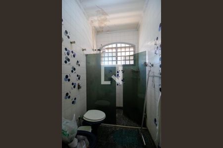 Casa à venda com 660m², 4 quartos e 4 vagas Casa à venda com 660m², 4 quartos e 4 vagasBanheiro da Suíte 1