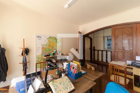 Casa à venda com 660m², 4 quartos e 4 vagas Casa à venda com 660m², 4 quartos e 4 vagasSala 2