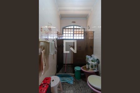 Casa à venda com 660m², 4 quartos e 4 vagas Casa à venda com 660m², 4 quartos e 4 vagasBanheiro da Suíte 2