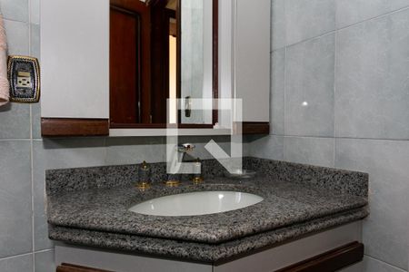 Apartamento à venda com 250m², 3 quartos e 2 vagasBanheiro Social