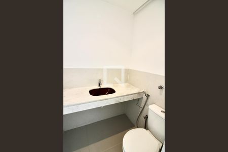 Lavabo de apartamento para alugar com 3 quartos, 200m² em Recreio dos Bandeirantes, Rio de Janeiro