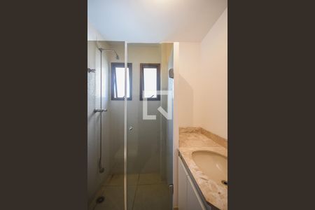 Apartamento à venda com 300m², 4 quartos e 4 vagasBanheiro suíte 3