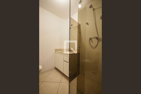 Apartamento à venda com 300m², 4 quartos e 4 vagasBanheiro suíte 2