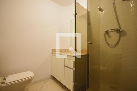 Apartamento à venda com 300m², 4 quartos e 4 vagasBanheiro suíte 2