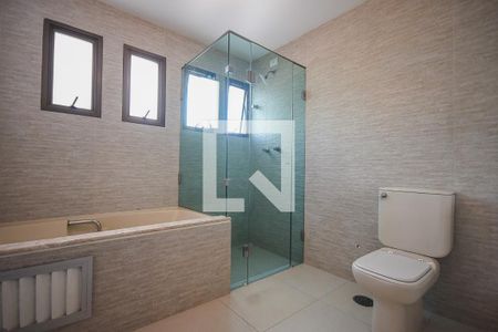 Apartamento à venda com 300m², 4 quartos e 4 vagasBanheiro suíte 4