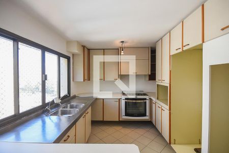 Apartamento à venda com 300m², 4 quartos e 4 vagasCozinha