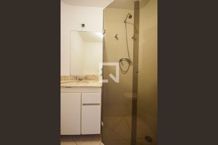 Apartamento à venda com 300m², 4 quartos e 4 vagasBanheiro suíte 2