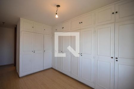 Apartamento à venda com 300m², 4 quartos e 4 vagasSuíte 3