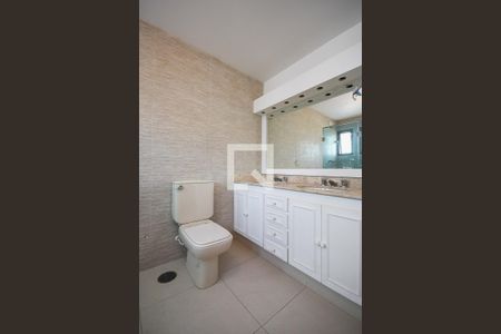 Apartamento à venda com 300m², 4 quartos e 4 vagasBanheiro suíte 4