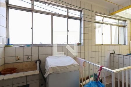 Casa à venda com 173m², 3 quartos e 4 vagas Casa à venda com 173m², 3 quartos e 4 vagasLavanderia