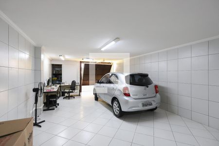 Casa à venda com 173m², 3 quartos e 4 vagas Casa à venda com 173m², 3 quartos e 4 vagasGaragem