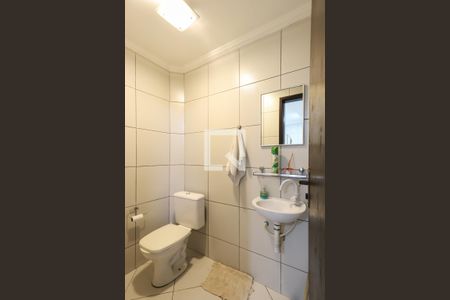 Casa à venda com 173m², 3 quartos e 4 vagas Casa à venda com 173m², 3 quartos e 4 vagasBanheiro