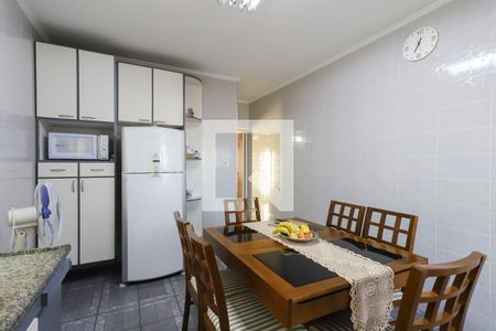 Casa à venda com 173m², 3 quartos e 4 vagas Casa à venda com 173m², 3 quartos e 4 vagasCozinha