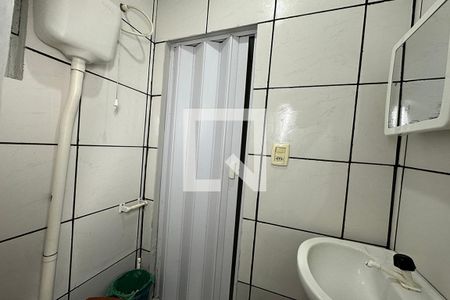 Casa à venda com 88m², 3 quartos e 2 vagasBanheiro